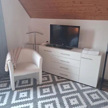 Pod Jedlou