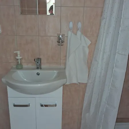Pod Jedlou 3*