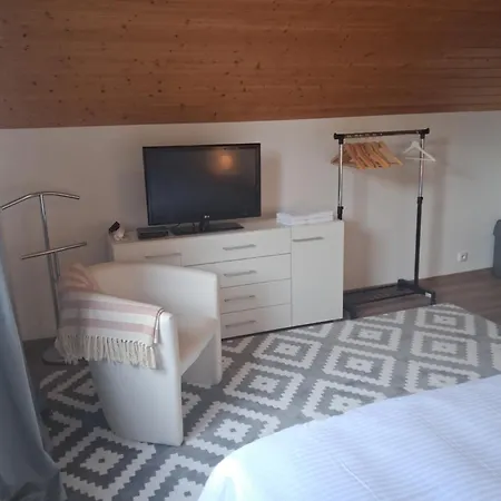 Pod Jedlou